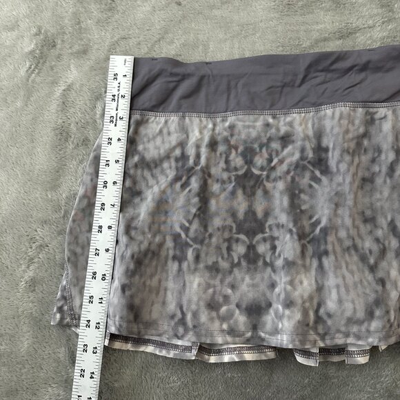 Lululemon Run Speed Skirt Skort Women's size 10 Shorts Gray Pattern Tennis - Picture 8 of 8
